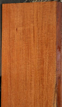 Load image into Gallery viewer, Genunine Figured Honduras Mahogany Mantel