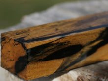 Load image into Gallery viewer, Black and White Ebony Turning Square
